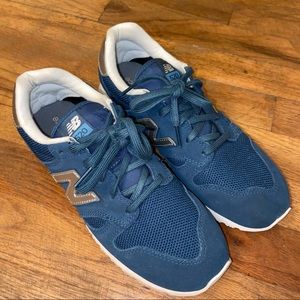 New balance 520 Navy and silver - JCrew